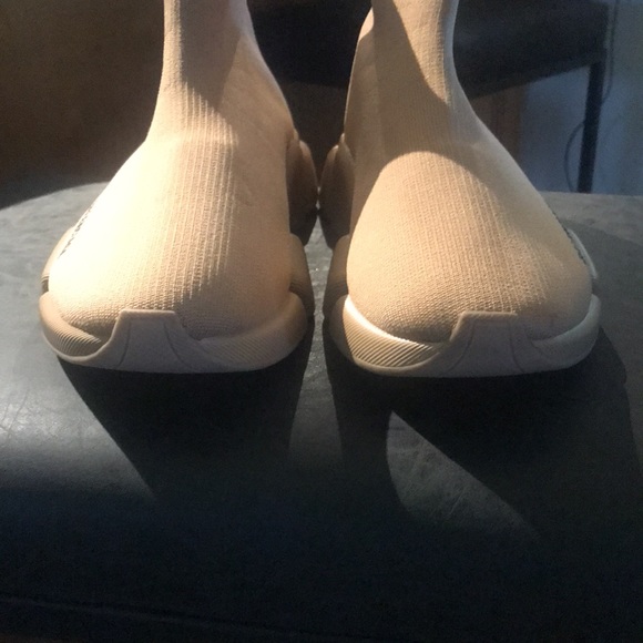AUTHENTIC BALENCIAGA NUDE NWT - Picture 8 of 8